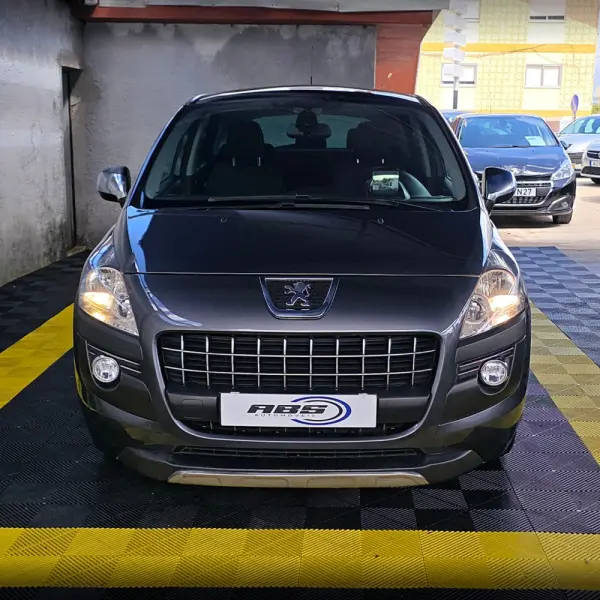 Peugeot 3008 1.6 HDi Access 5