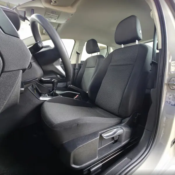 Volkswagen Polo 1.0 Trendline 21