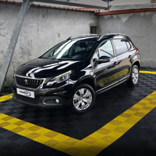 Peugeot 2008 1.2 PureTech Allure 1