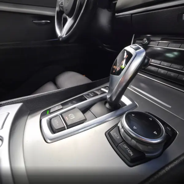 BMW 520 Gran Turismo PACK M 22