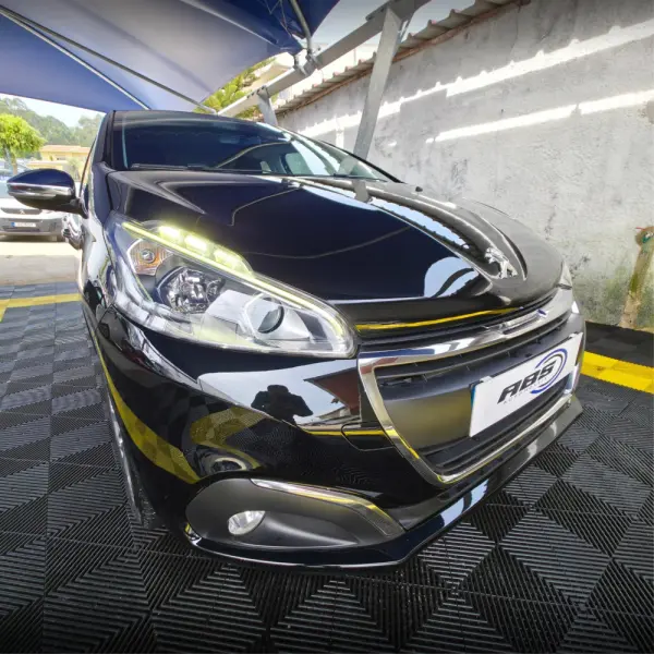Peugeot 208 1.2 PureTech Style 5