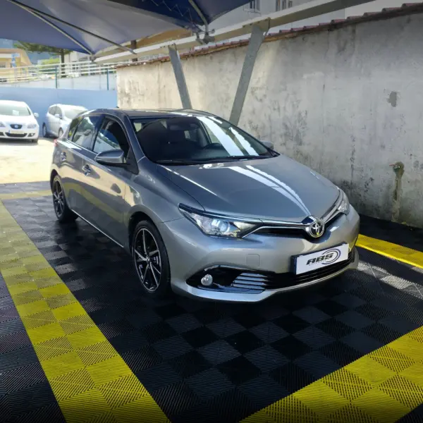 Toyota Auris 1.4 D-4D Com. +P.Sport+Navi 3