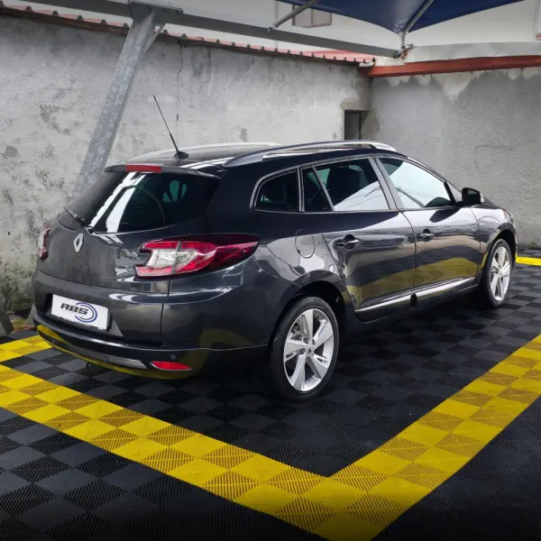 Renault Mégane Sport Tourer ENERGY TCe 115 Start & Stop Bose Edition 2