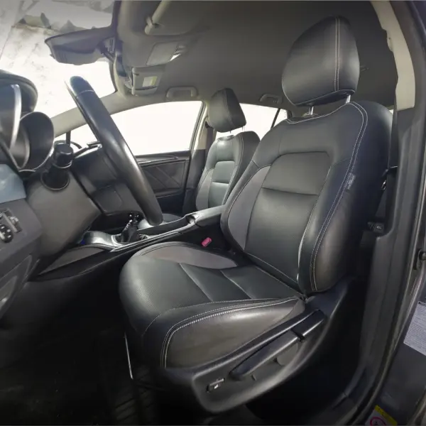 Toyota Avensis Touring Sports 1.6 D-4D Luxury+GPS 16