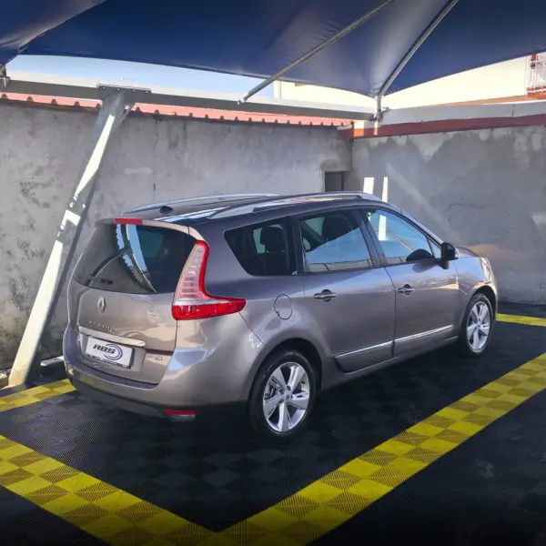 Renault Grand Scénic 1.5 dCi Dynamique S 7L 2