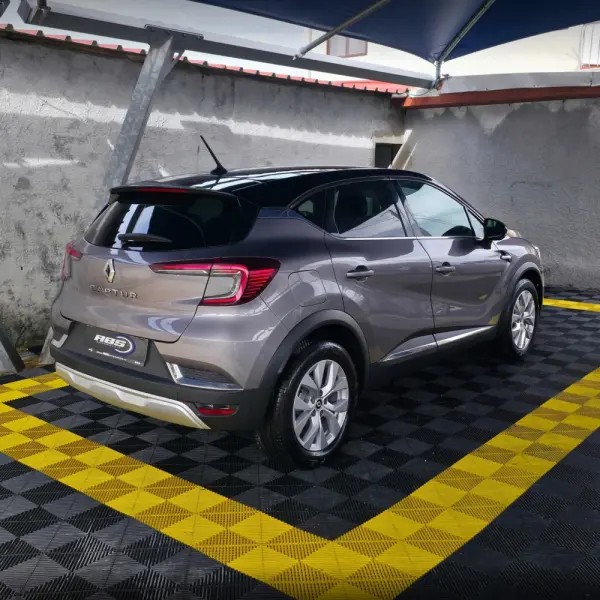 Renault Captur 1.0 TCe Intens 2