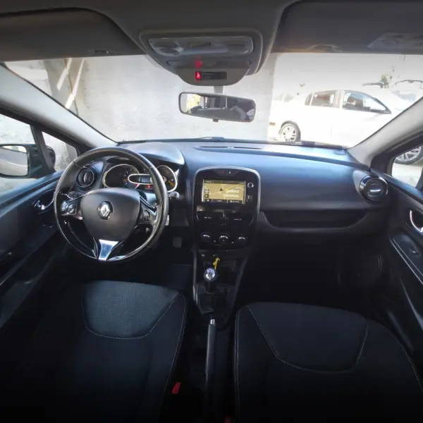 Renault Clio 1.5 dCi Dynamique S 11