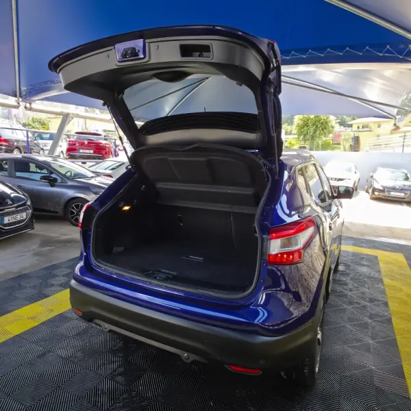 Nissan Qashqai 1.5 dCi Tekna Premium 18 360 15