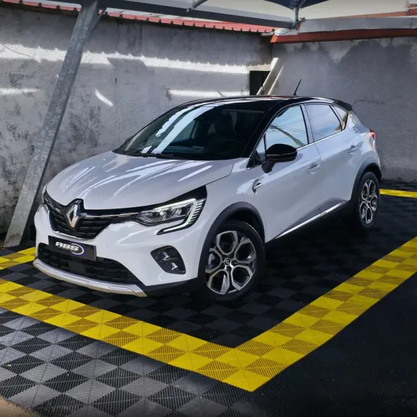 Renault Captur 1.0 TCe Intens 1