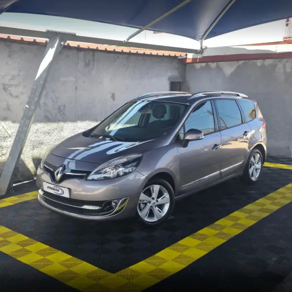 Renault Grand Scénic 1.5 dCi Dynamique S 7L 1