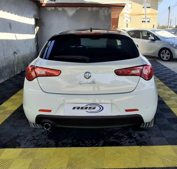 Alfa Romeo Giulietta 1.6 JTDm Progression 5