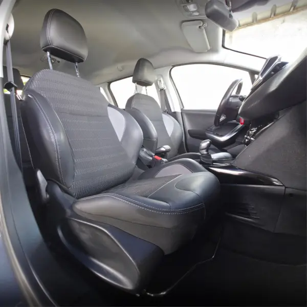 Peugeot 2008 1.2 PureTech Style 21