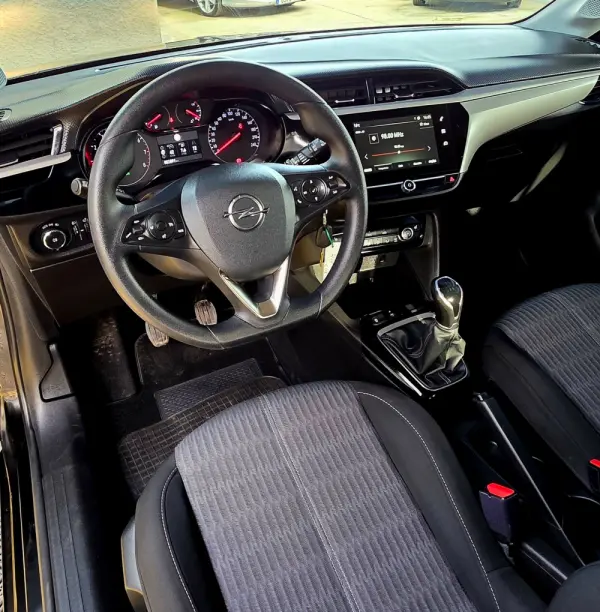 Opel Corsa 1.2 Elegance 6