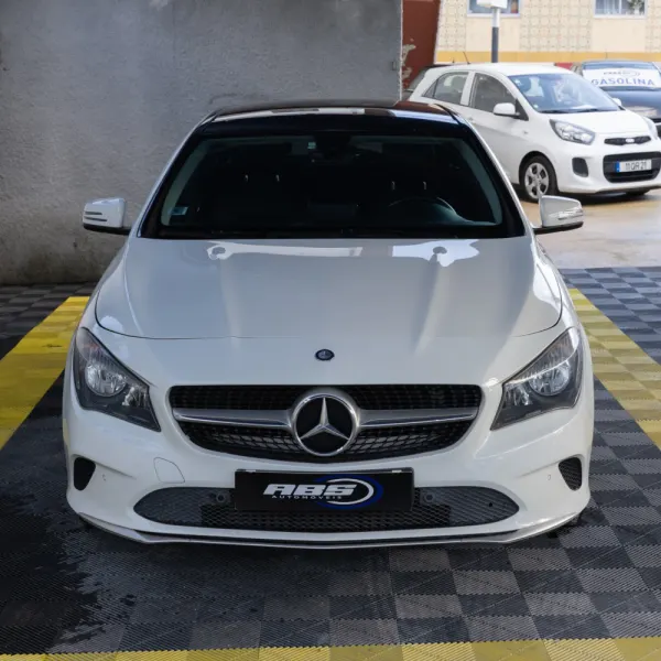 Mercedes-Benz CLA 180 4