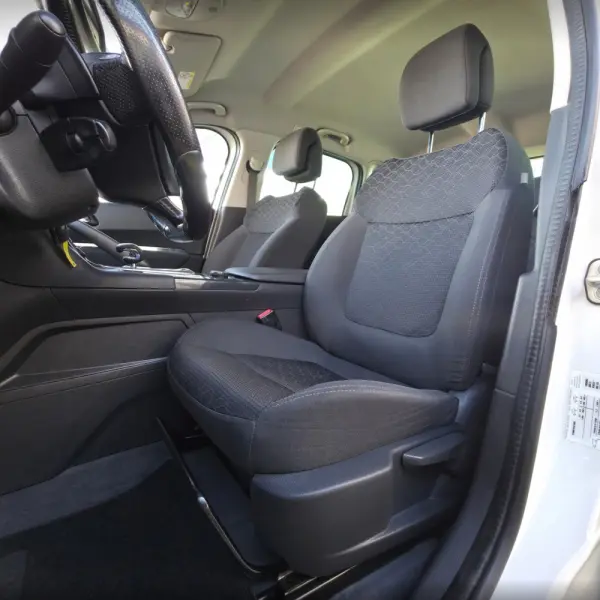 Peugeot 3008 2.0 HDi Hybrid4 85g 17