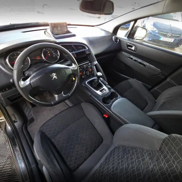 Peugeot 3008 1.6 BlueHDi Style 17