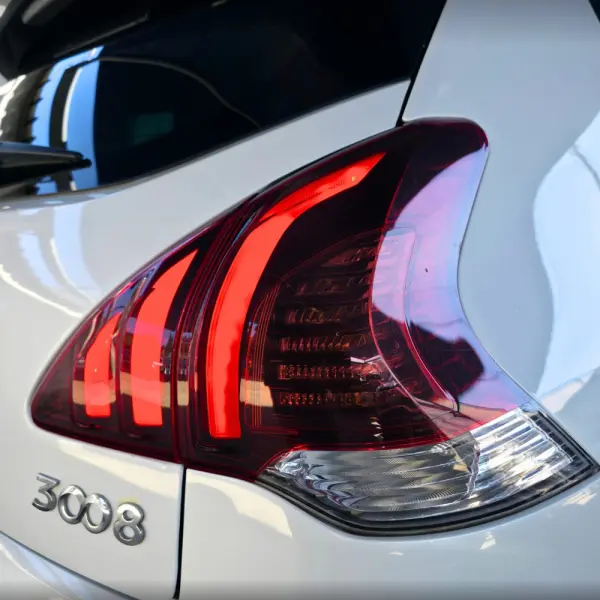 Peugeot 3008 2.0 HDi Hybrid4 85g 14