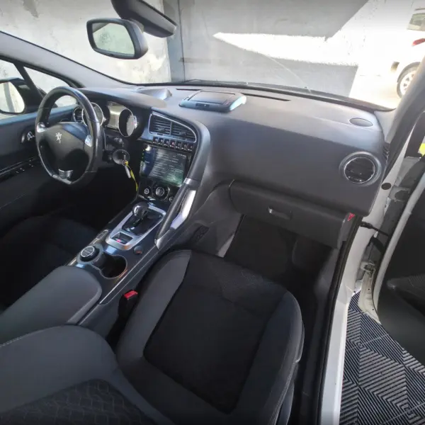 Peugeot 3008 2.0 HDi Hybrid4 85g 28