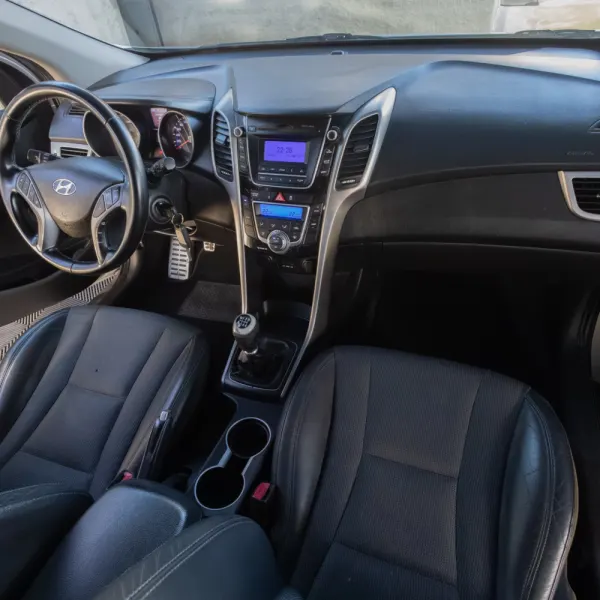 Hyundai i30 SW 1.6 CRDi Style J17 11