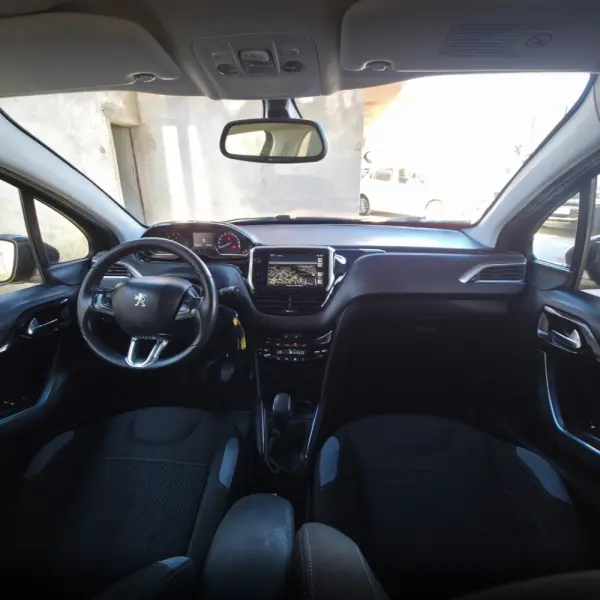 Peugeot 208 1.4 VTi Access 17