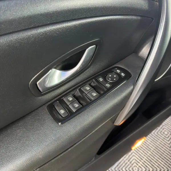 Renault Mégane 1.5 dCi Dynamique S 13