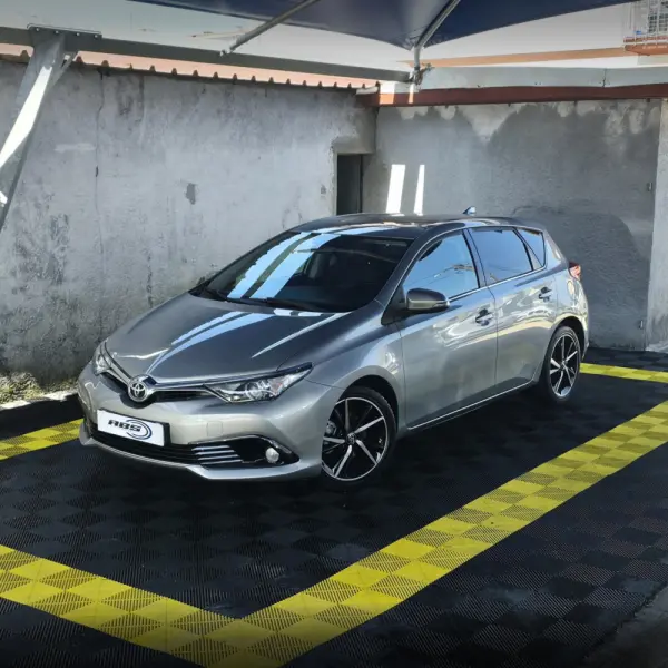 Toyota Auris 1.4 D-4D Com. +P.Sport+Navi 1
