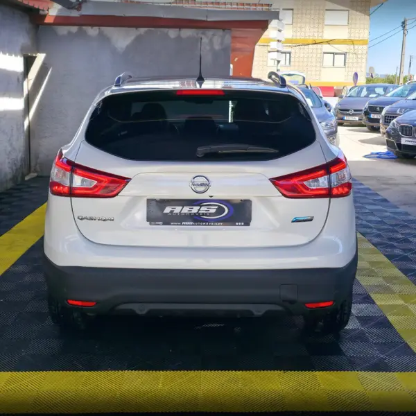 Nissan Qashqai 1.6 dCi Tekna Premium 17 Pele 6