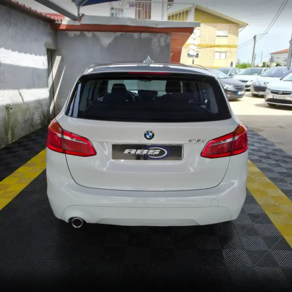BMW 216 Active Tourer d Advantage 8