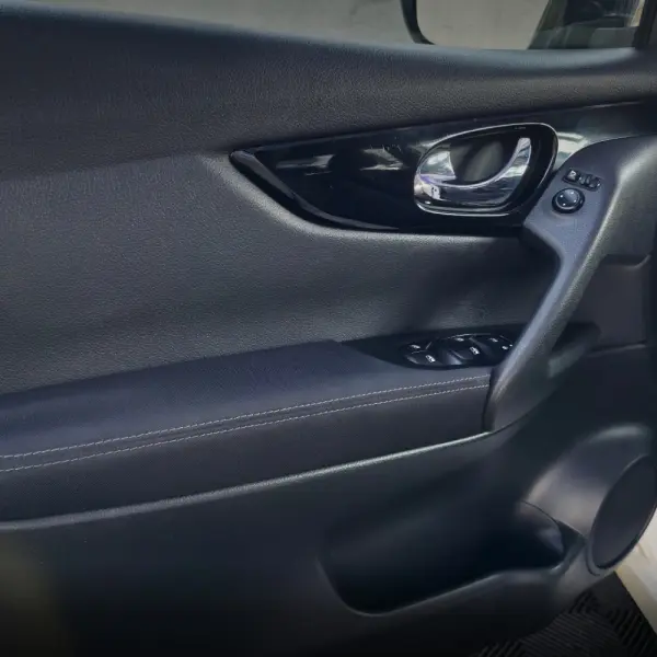 Nissan Qashqai 1.5 dCi Acenta C/Barras de Tejadilho 11