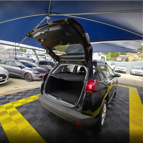 Peugeot 2008 1.2 PureTech Allure 10