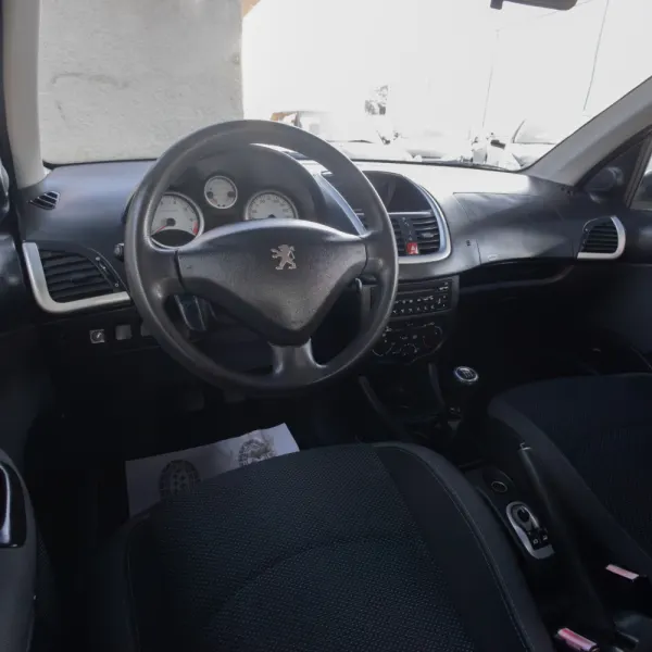 Peugeot 206+ 12