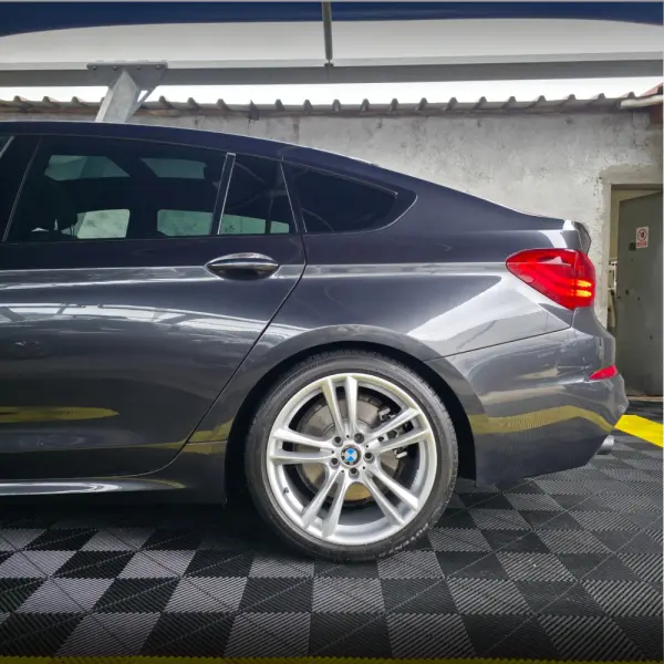 BMW 520 Gran Turismo PACK M 13