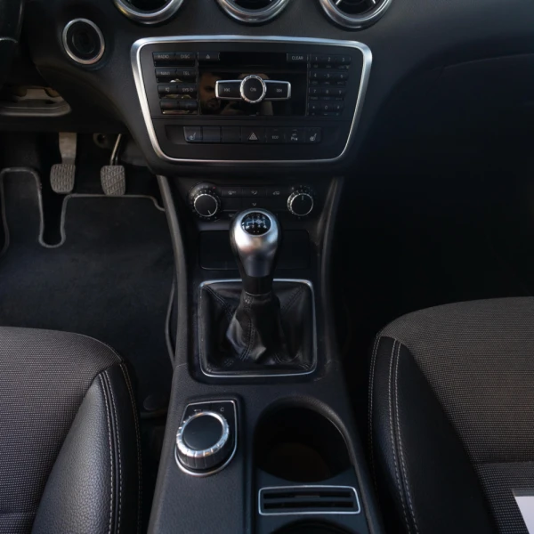 Mercedes-Benz A 180 CDi BE Edition Urban 9