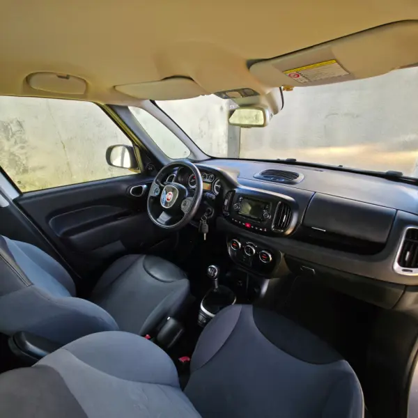 Fiat 500L 1.3 MJ Pop Star S&S 11