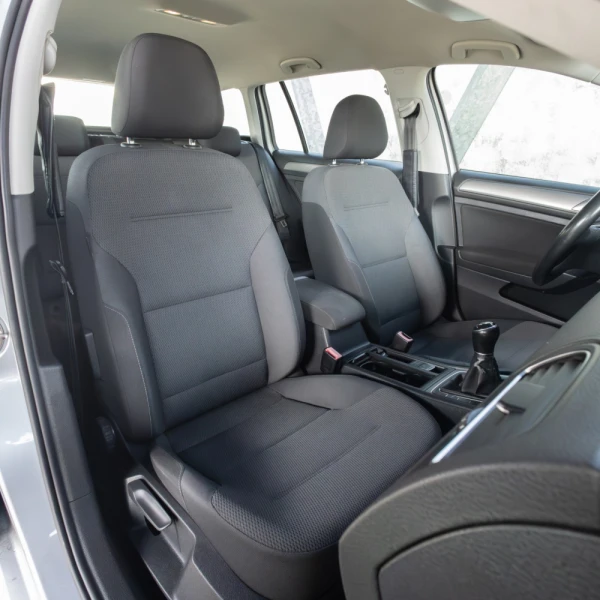 Volkswagen Golf Variant 1.6 TDi BlueMotion Confortline 9