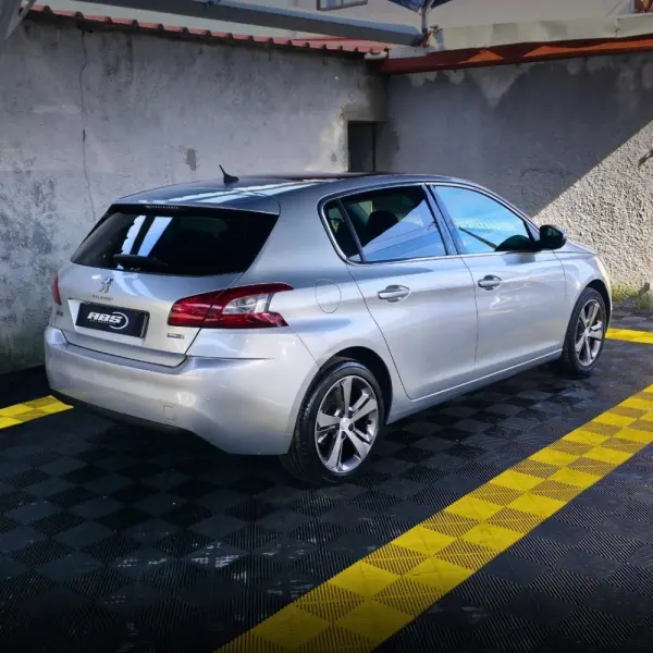 Peugeot 308 1.6 BlueHDi Allure J17 5