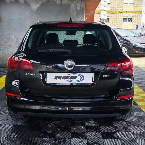 Opel Astra Sports Tourer 1.7 CDTi Cosmo 6