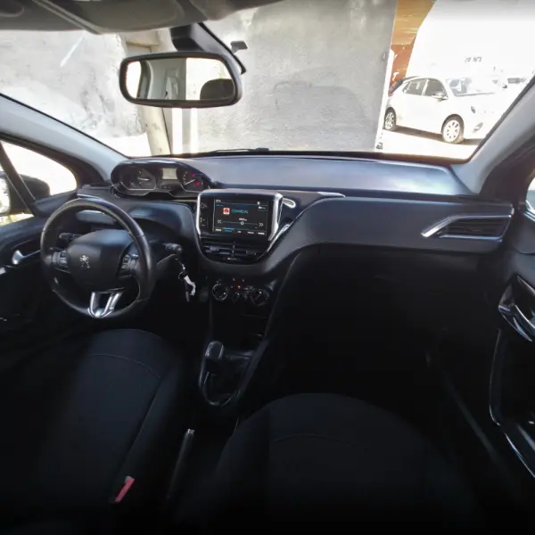 Peugeot 208 1.2 PureTech Style 17