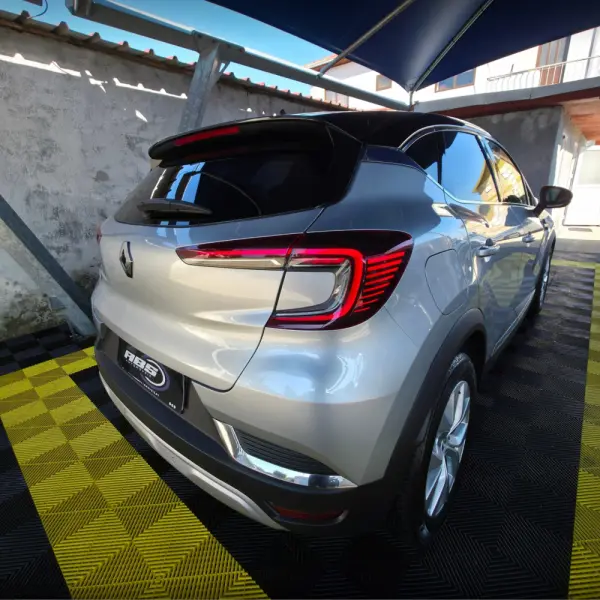 Renault Captur 1.0 TCe Intens 12