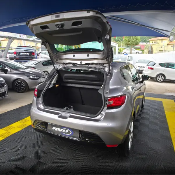 Renault Clio 0.9 TCE Limited 13