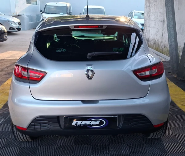 Renault Clio 1.5 dCi Dynamique S 4
