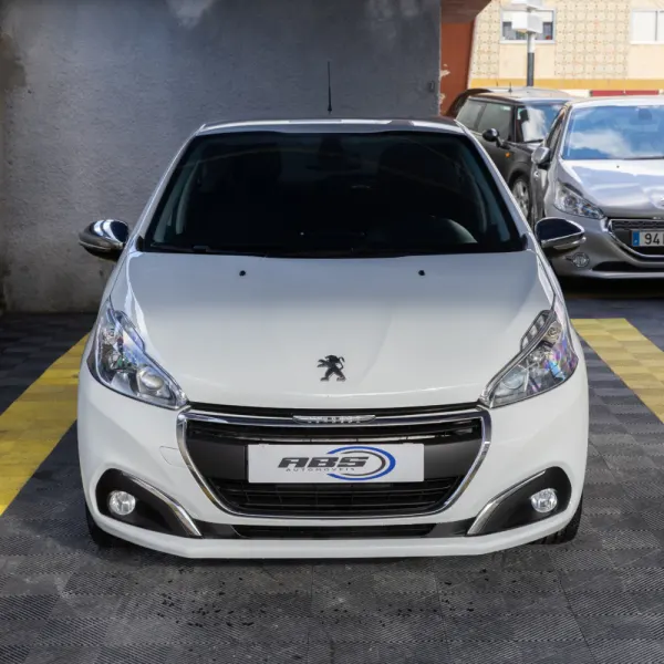 Peugeot 208 1.2i Style 3