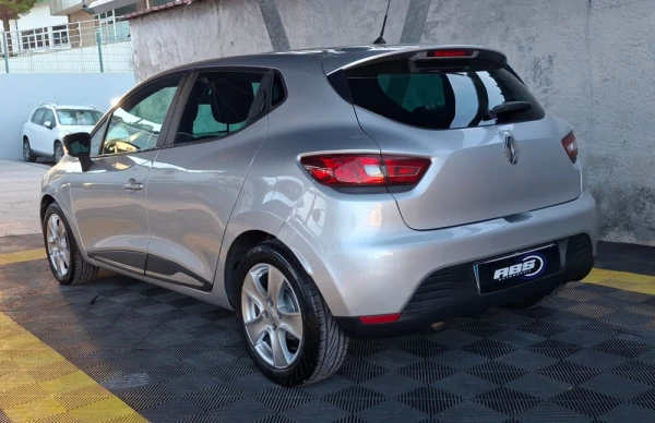 Renault Clio 1.5 dCi Dynamique S 3