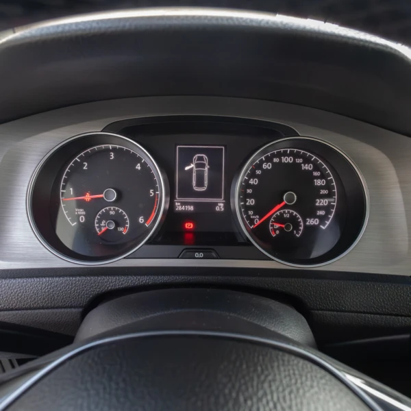 Volkswagen Golf Variant 1.6 TDi BlueMotion Confortline 19