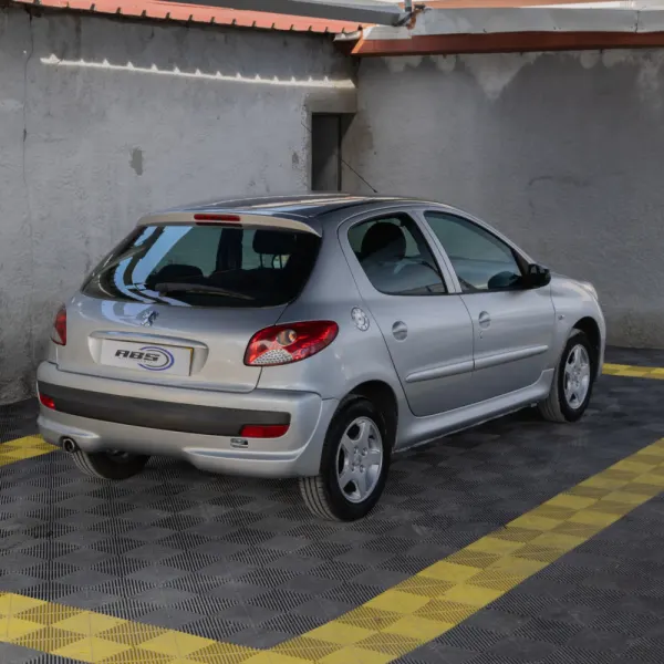 Peugeot 206+ 4