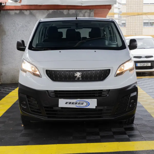 Peugeot Traveller 1.5 BlueHDi 9Lug - Long 2