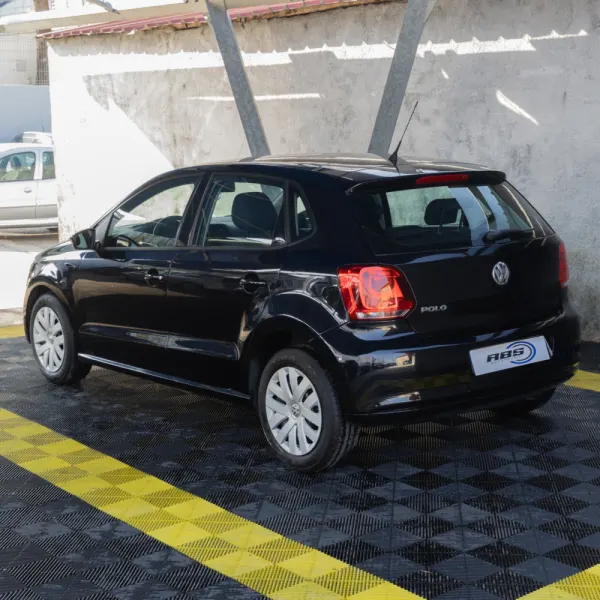 Volkswagen Polo 1.2 Confortline 3