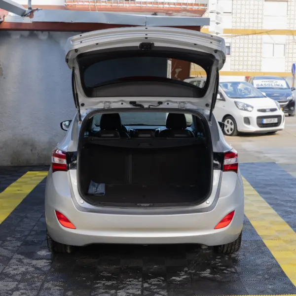 Hyundai i30 SW 1.6 CRDi Style J17 7