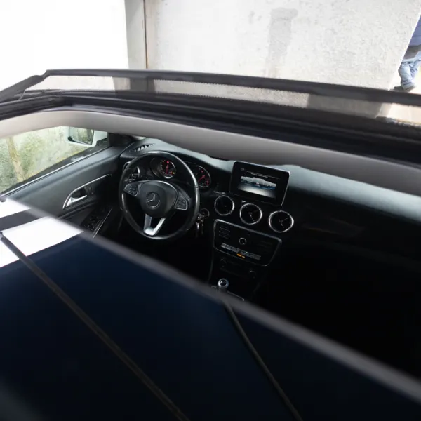 Mercedes-Benz CLA 180 11