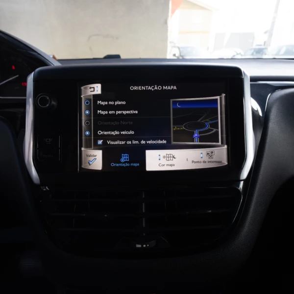 Peugeot 208 Allure 1.6 HDI 16